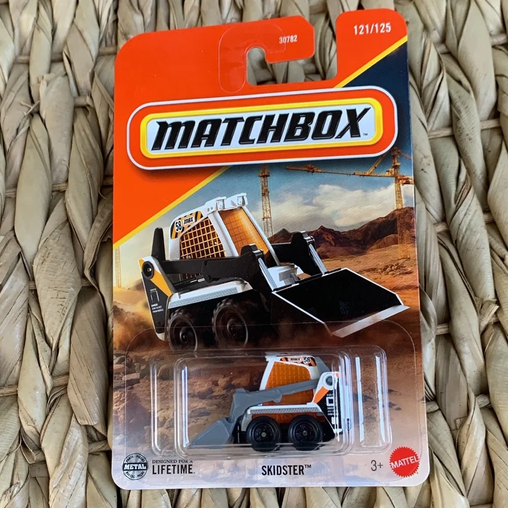 Matchbox Skidster Construction Vehicle White & Orange Truck Machine MBX 2025 New